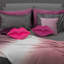 Coussin décoratif en velours -540875363-543879395