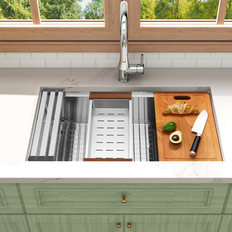 Évier de cuisine encastré en acier inoxydable de calibre 16 avec station de travail encastrable L 30 po x l 18 po, Doré