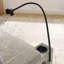 Chaise d'appoint moderne avec repose-pieds-130134396