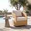 Fauteuil de jardin en osier avec coussins