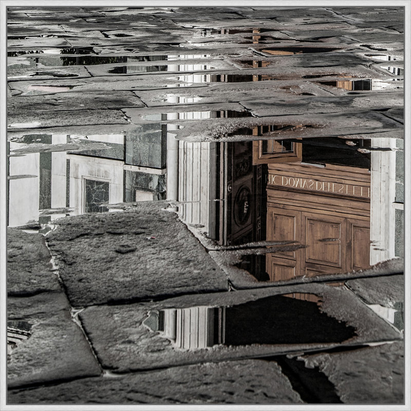 Reflecting histoire 3 par Lillian August - photographie sur toile à cadre flottant