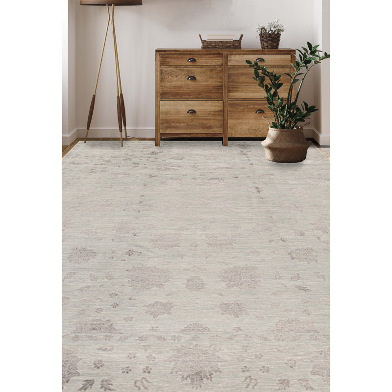 Wool Area Rug in Gray