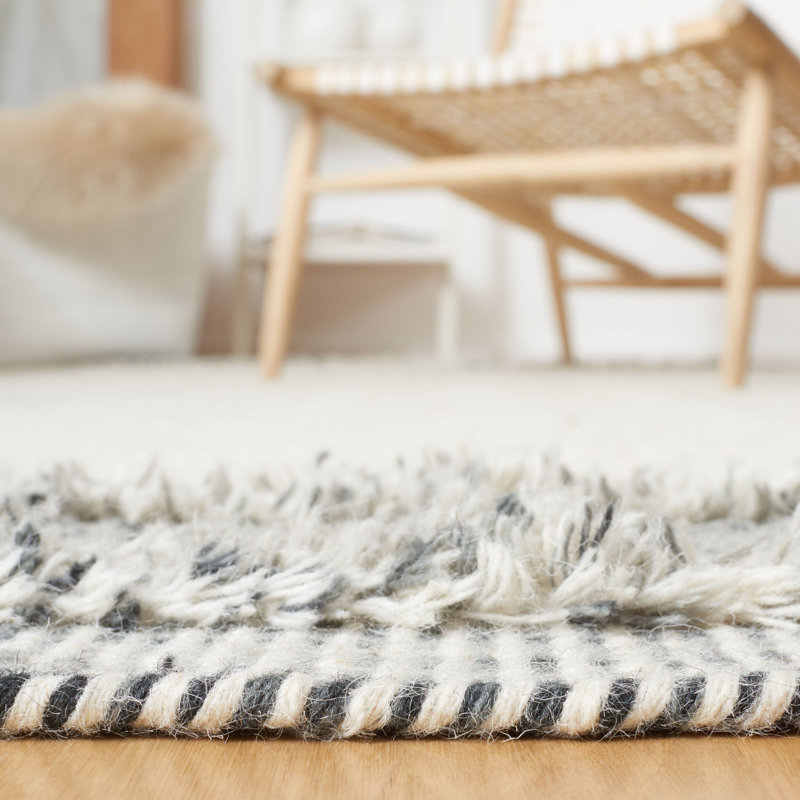 Martha Stewart 9601 Hand Loomed Wool/Cotton Chevron Rug in Ivory/Gray, Rectangle 8' x 10'