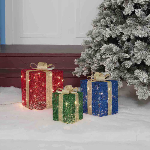 The Holiday Aisle® 3 Piece Gift Box Lighted Display Set & Reviews | Wayfair