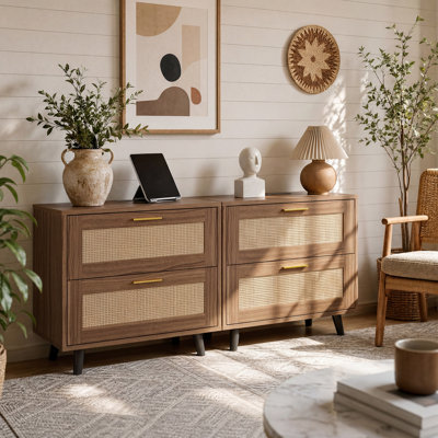 Ensemble de 2, table de chevet en rotin de 23,6 po avec station de charge, table de chevet à 2 tiroirs avec prises USB et CA, armoire de rangement moderne pour chambre à coucher Boho, chêne et blanc