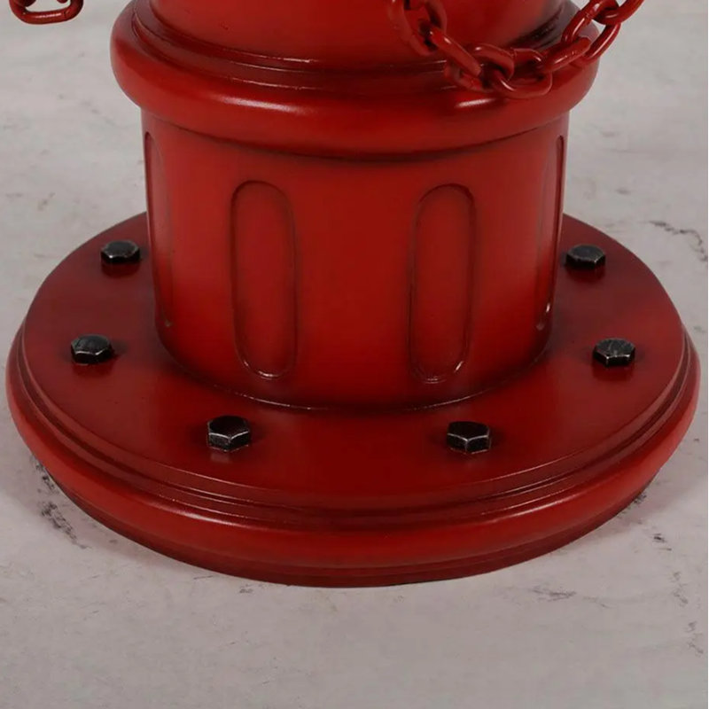 Statue grandeur nature de bouche d'incendie