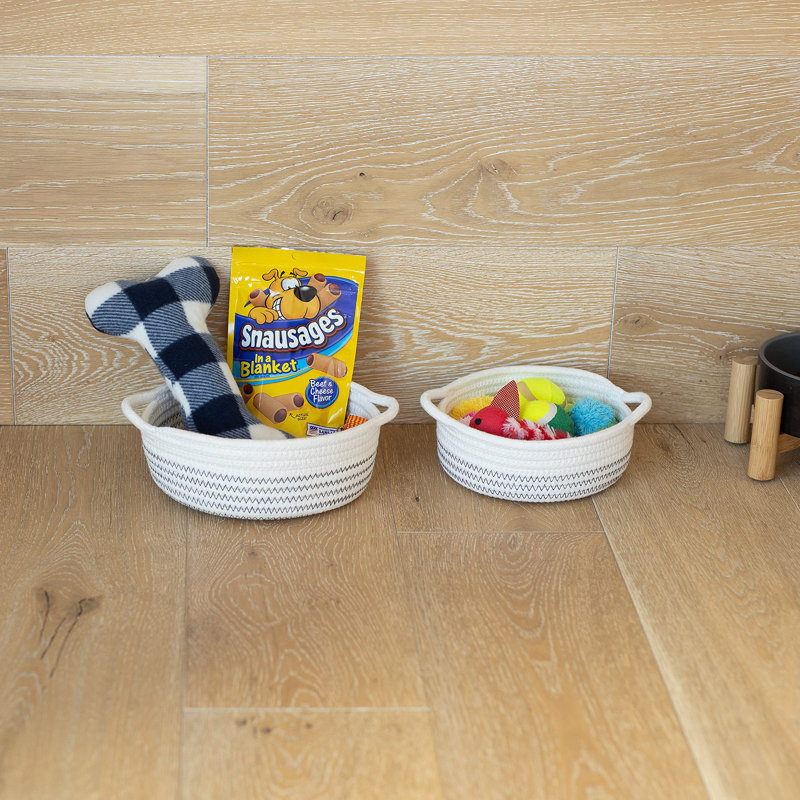 Round Small Woven Baskets Set,Cotton Rope Baskets For Organizing,(5 Piece/White & Black)