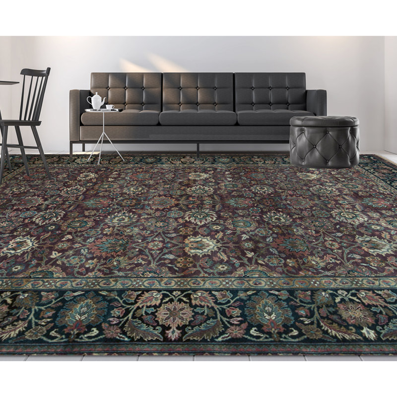 Bikaner Wool Oriental Area Rug in Red/Navy/Beige