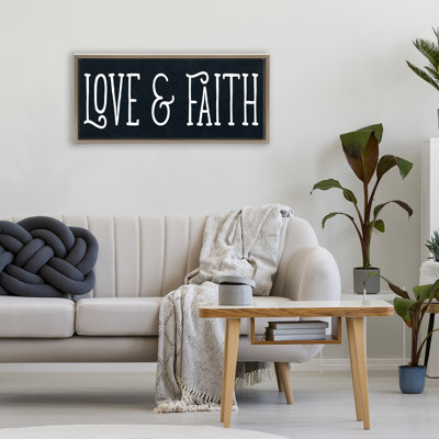 «Love & Faith» sur cadre flottant noir, design par SD Graphics Studio