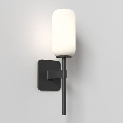 Tacoma 1 - Light Wallchiere