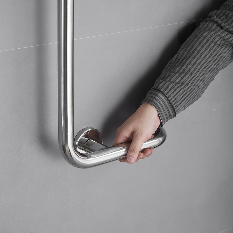 4 jets de 3,5 po Pomme de douche à main murale 1,75 gallons par minute avec barre coulissante et jet de nettoyage en chrome poli