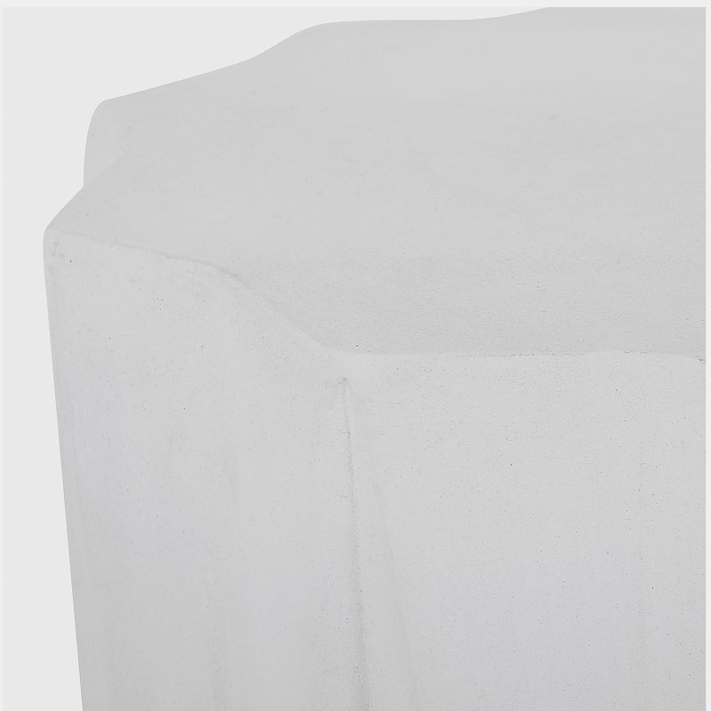 Table d'appoint d'extérieur en béton léger