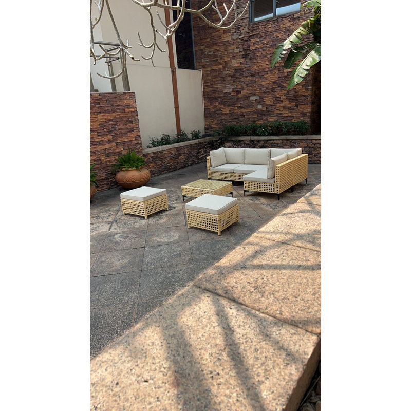 Outdoor Patio Coffee Table With Tempered Glass Top, Handwoven PE Wicker Patio Table With Metal Frame, All-Weather Rattan Coffee Table For Patio Furniture