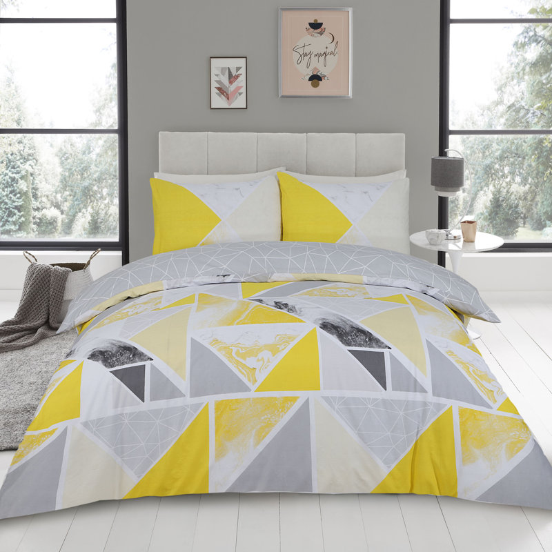 Geometric Pattern Duvet Cover Set with Matching Pillowcases - Polycotton Fabric Machine Washable Bedding, Single