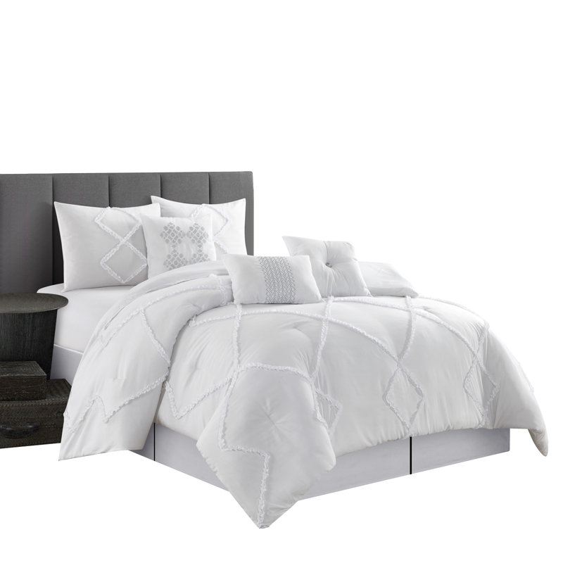 Alissar White Microfiber Queen 7-Piece Comforter Set