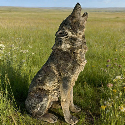 Howling Wolf Garden Statue, Weather‑Resistant Resin Outdoor Sculpture