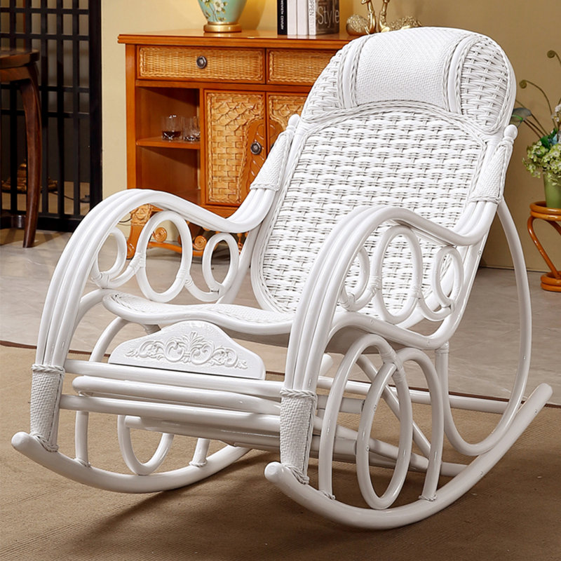 Chaise berçante en rotin Real