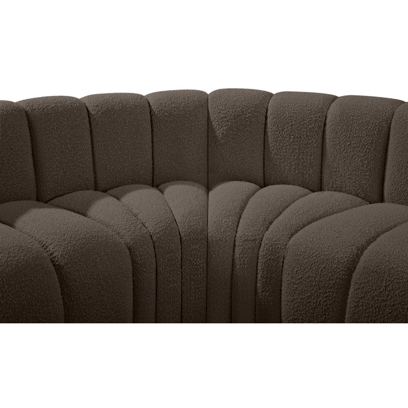 Canapé et chaise rembourrés Hisa, Tissu brun bouclé