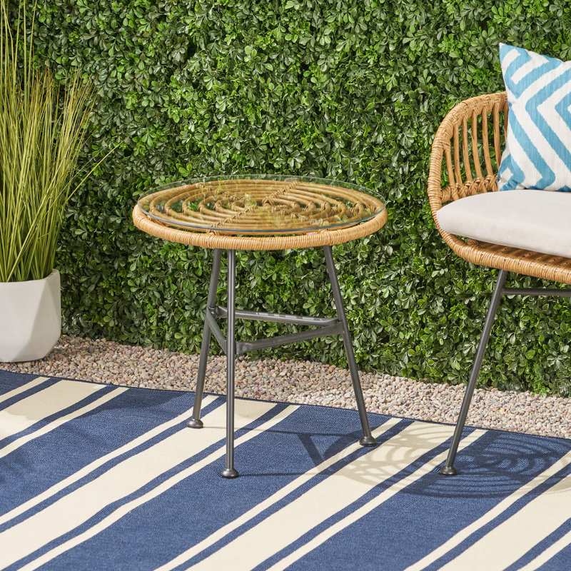 Table d'appoint chic avec plateau en verre translucide minimaliste trempé et acier