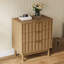 Commode 3 tiroirs avec panneau cannelé-430585832