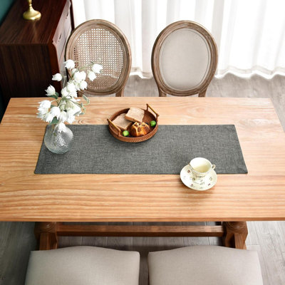 Evyonne Runner Polyester Table Runnner