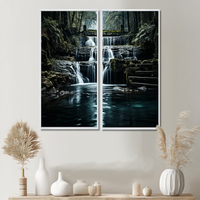 Cascade éternelle I - art mural traditionnel sur toile