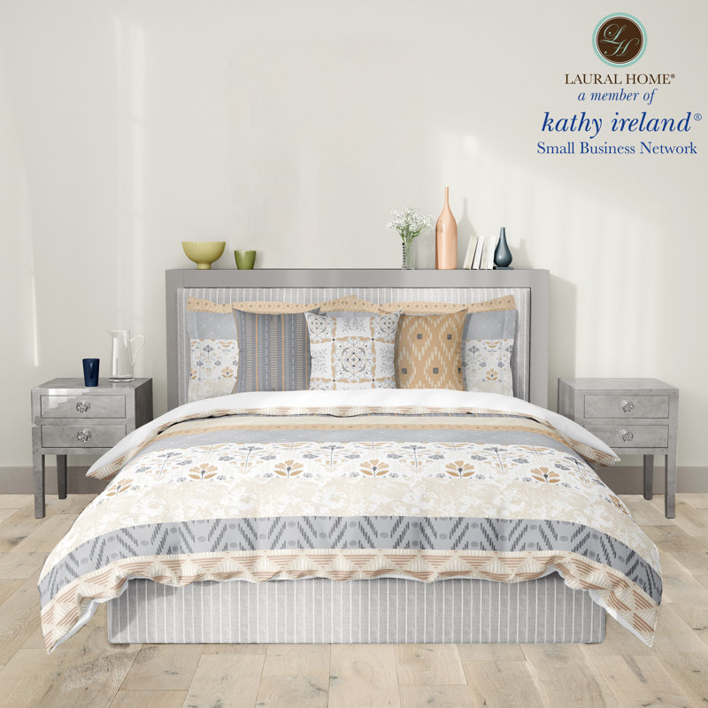 Polyester Striped Comforter, King Comforter
