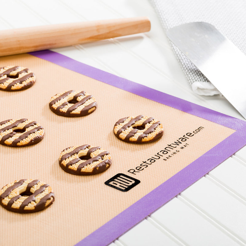 Restaurantware Non-Stick Silicone Baking Mat, Purple