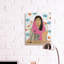 Malala, parole, sur, bleu, orange, fleurs, icône, femme-1838610323-1838611372