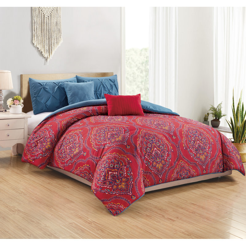 Polyester Damask Comforter, Queen Comforter + 5 Additional Pieces