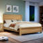 Grand lit et table de chevet-123386585