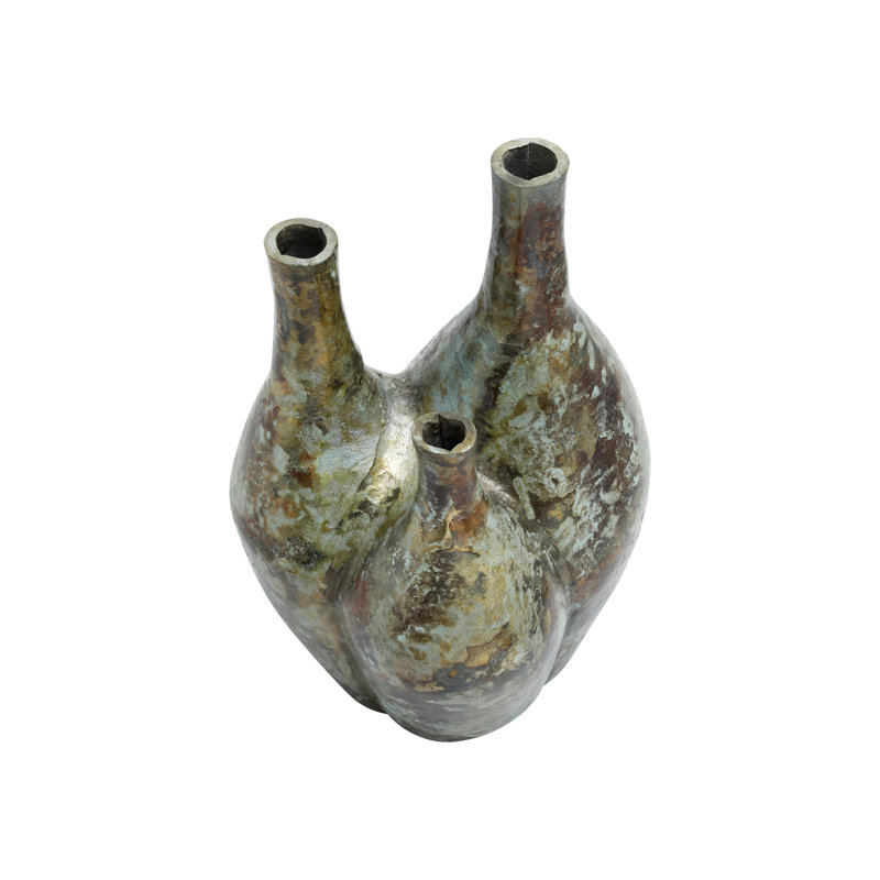 Trois vases