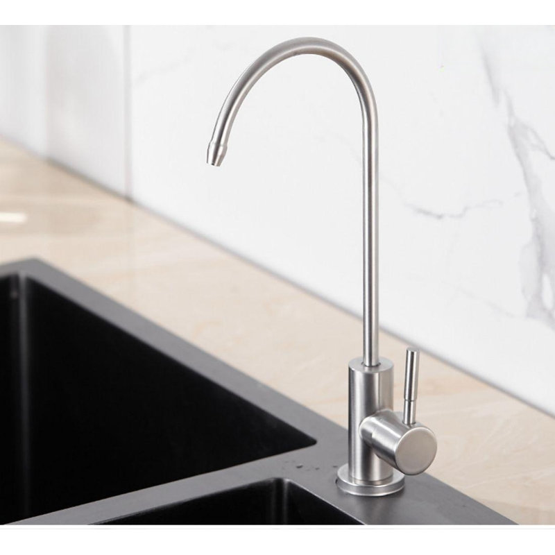 Evoio Kitchen Faucet, Brushed Nickel
