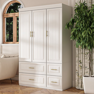 Modern Wardrobe With Strong Storage
