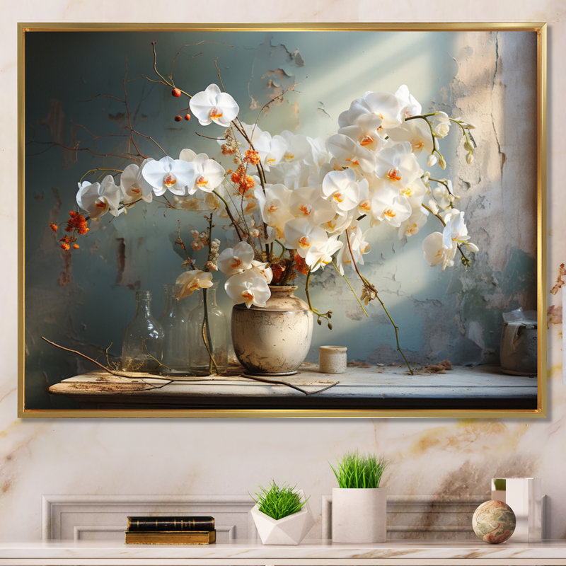 «Beige Minimalims Orchids Still Life» sur toile, H 24 po x l 32 po x P 1 po, Cadre flottant doré