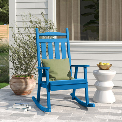 Chaise berçante en bois massif Beda Classic
