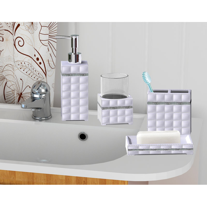 Giraffe Bathroom Accessory Set