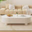 Simple table ovale en pierre