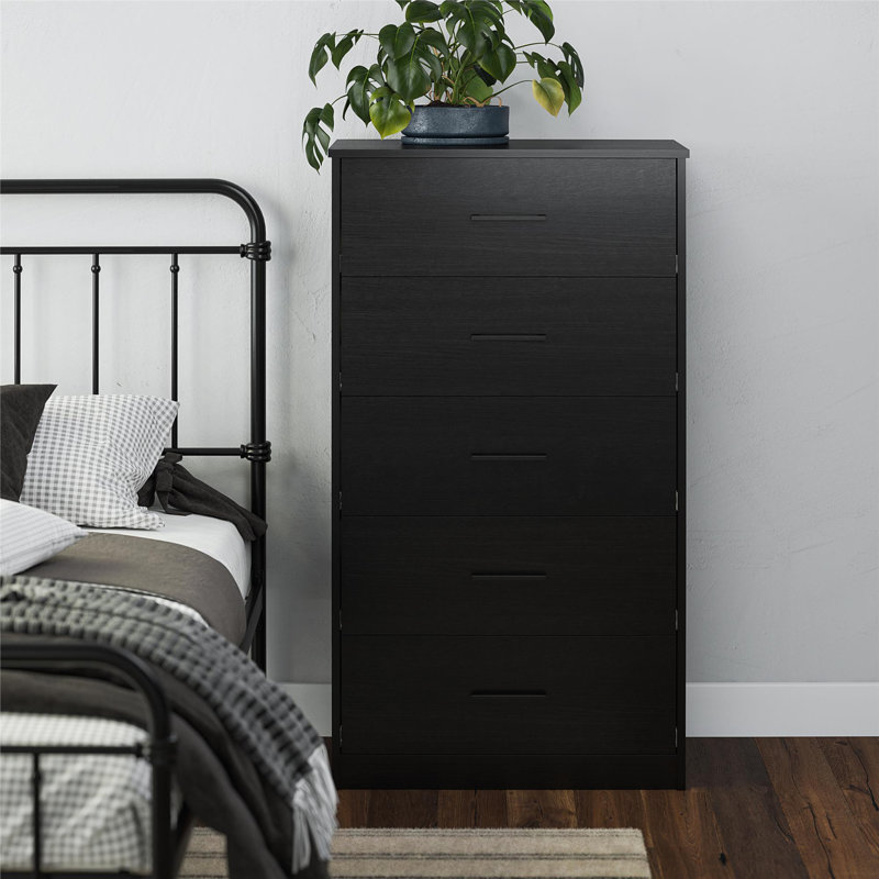 Grantville 27.74'' W 5 - Drawer Dresser, Black Oak