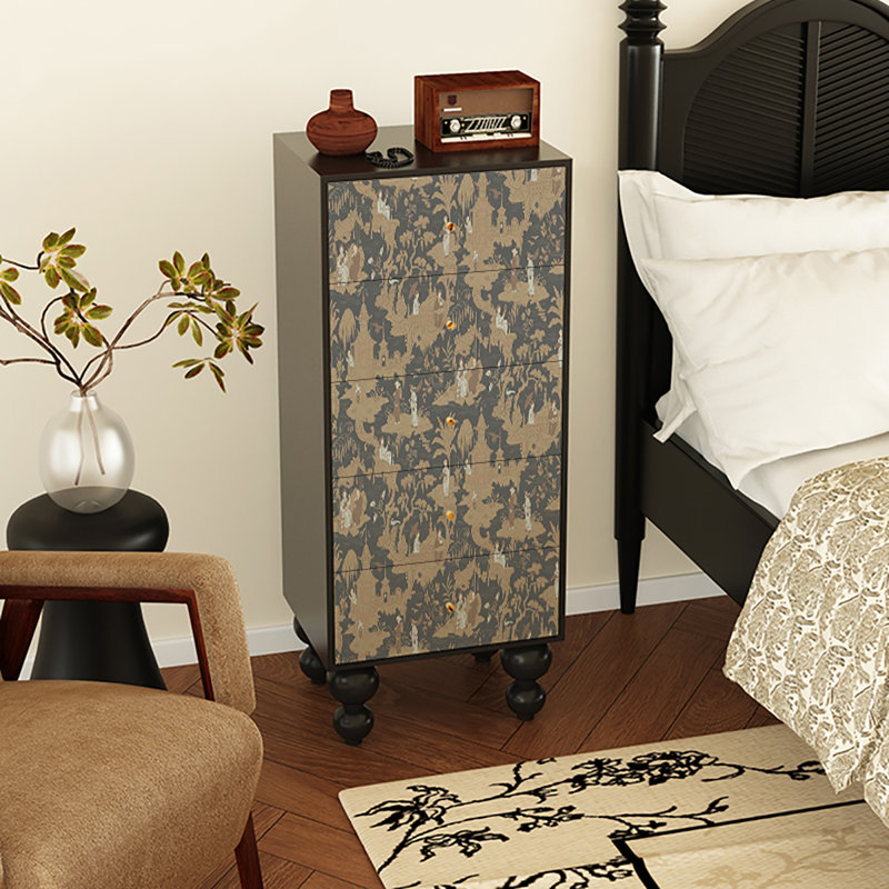 Armoire décorative française