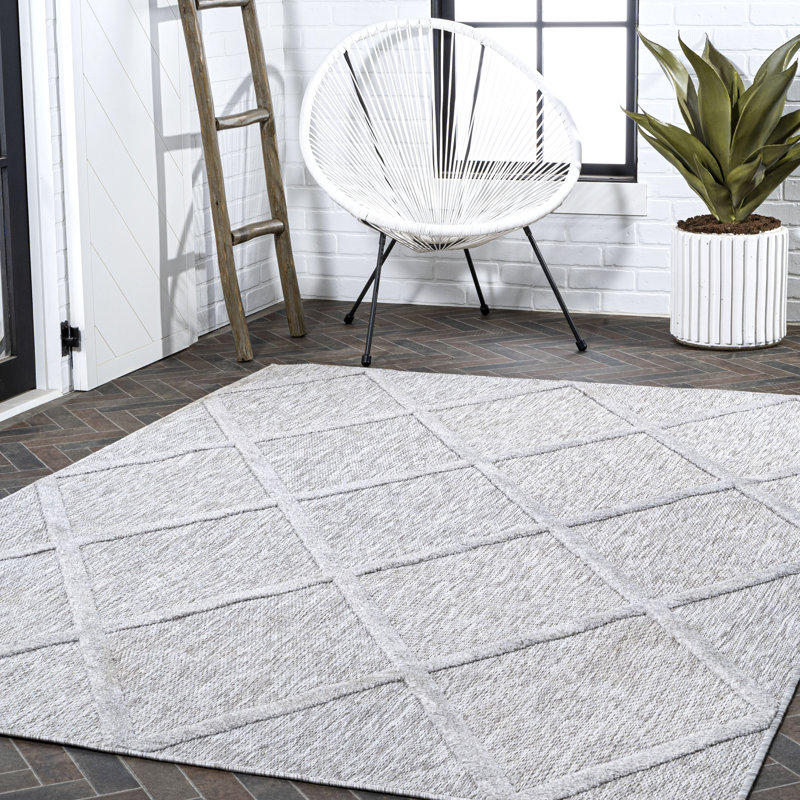 Briano Diamond Trellis Light Gray Indoor/Outdoor Rug, Square 5'3"