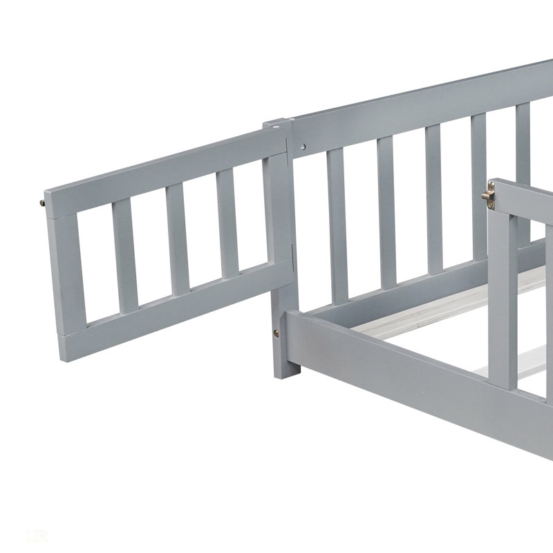 Lit double pleine grandeur avec barrière de sécurité et porte, gris, parfait pour les personnes et les espaces compacts, gris
