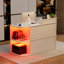 Bureau de réception avec rangement ouvert et lumières à DEL, comptoir avant moderne l 47,2 po avec support d'affichage double couche, tiroirs verrouillables, plateau à clavier pour salon de beauté, magasin de détail, bar