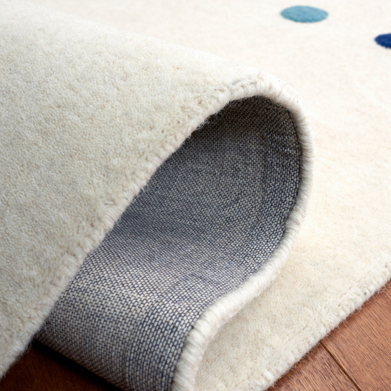 Tapis ivoire touffeté à la main à pois Iolo, Rectangle 4 pi x 6 pi