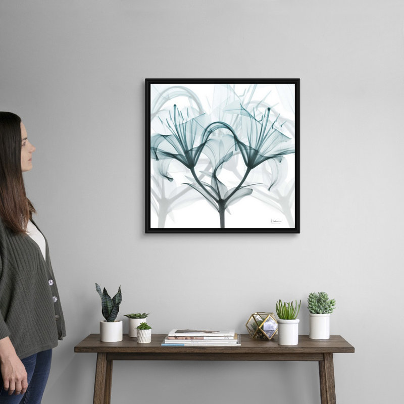 « Crystal Flame Lily » par Albert Koetsier, reproduction d’art sur toile, H 26 po x l 26 po x P 1,75 po, Cadre noir