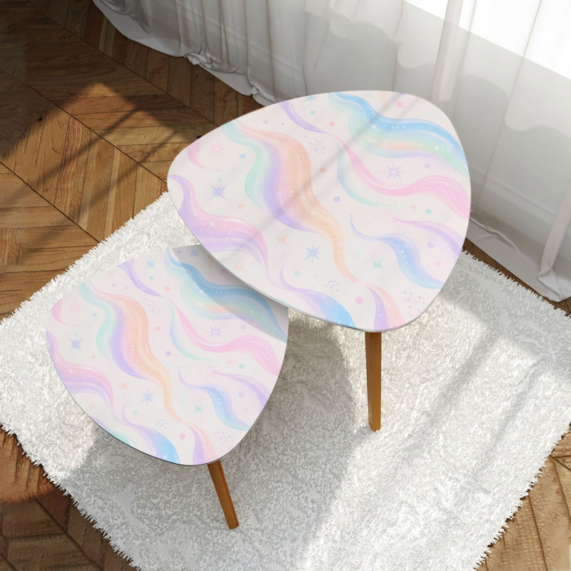 Ensemble de 2 tables de bout triangulaires gigognes de couleur pastel et de couleur pastel