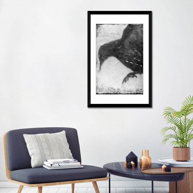 « b&w flight i », reproduction sur toile, H 32 po x l 24 po x P 1 po, Papier beaux-arts encadré noir, Blanc