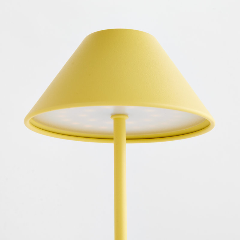 Abat-jour en métal 10 po Fununa, H 10 po x l 6 po x P 6 po, Jaune