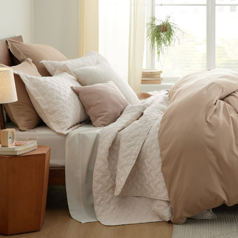 Bedsure Twin/Twin XL Lightweight Quilted Blanket - Breathable Basket Weave Quilt for Dorm Room & Home - AC-Friendly Summer Bedding for Bed & Sofa - Beige-Soft Gift for Women & College Students, All Seasons