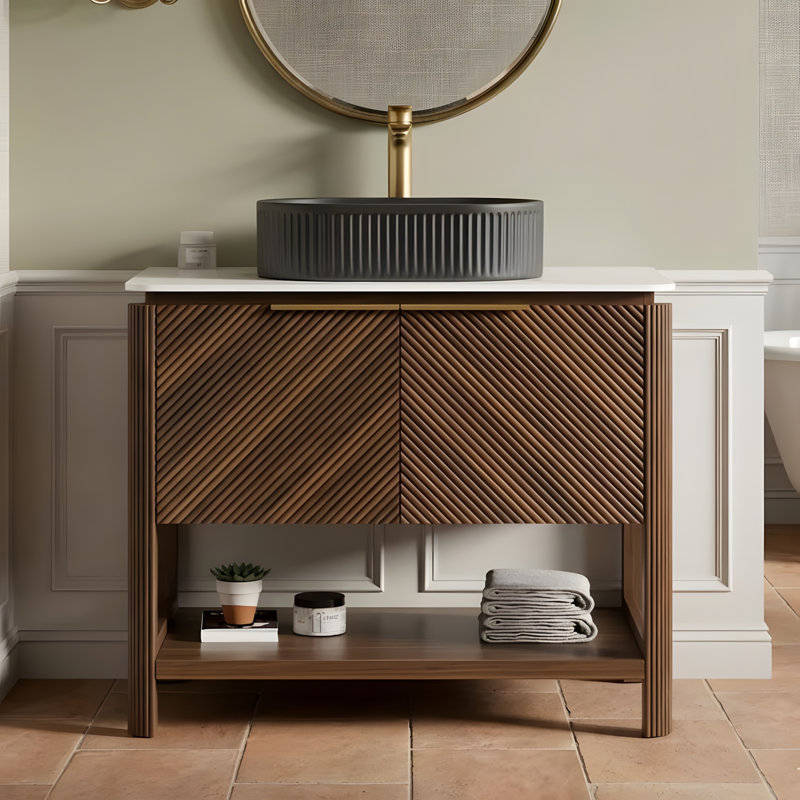Meuble-lavabo de 36 pouces avec lavabo, deux portes à lattes et un bassin ovale en céramique à rayures noires